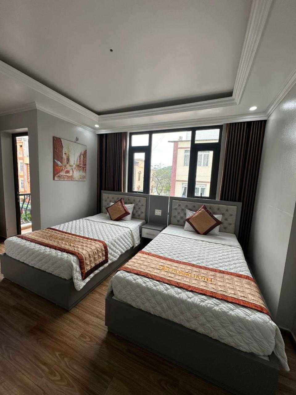 Viet Hoang Hotel ฮาลอง ภายนอก รูปภาพ