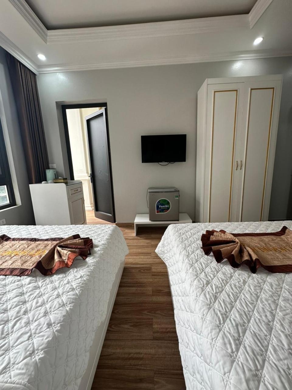 Viet Hoang Hotel ฮาลอง ภายนอก รูปภาพ