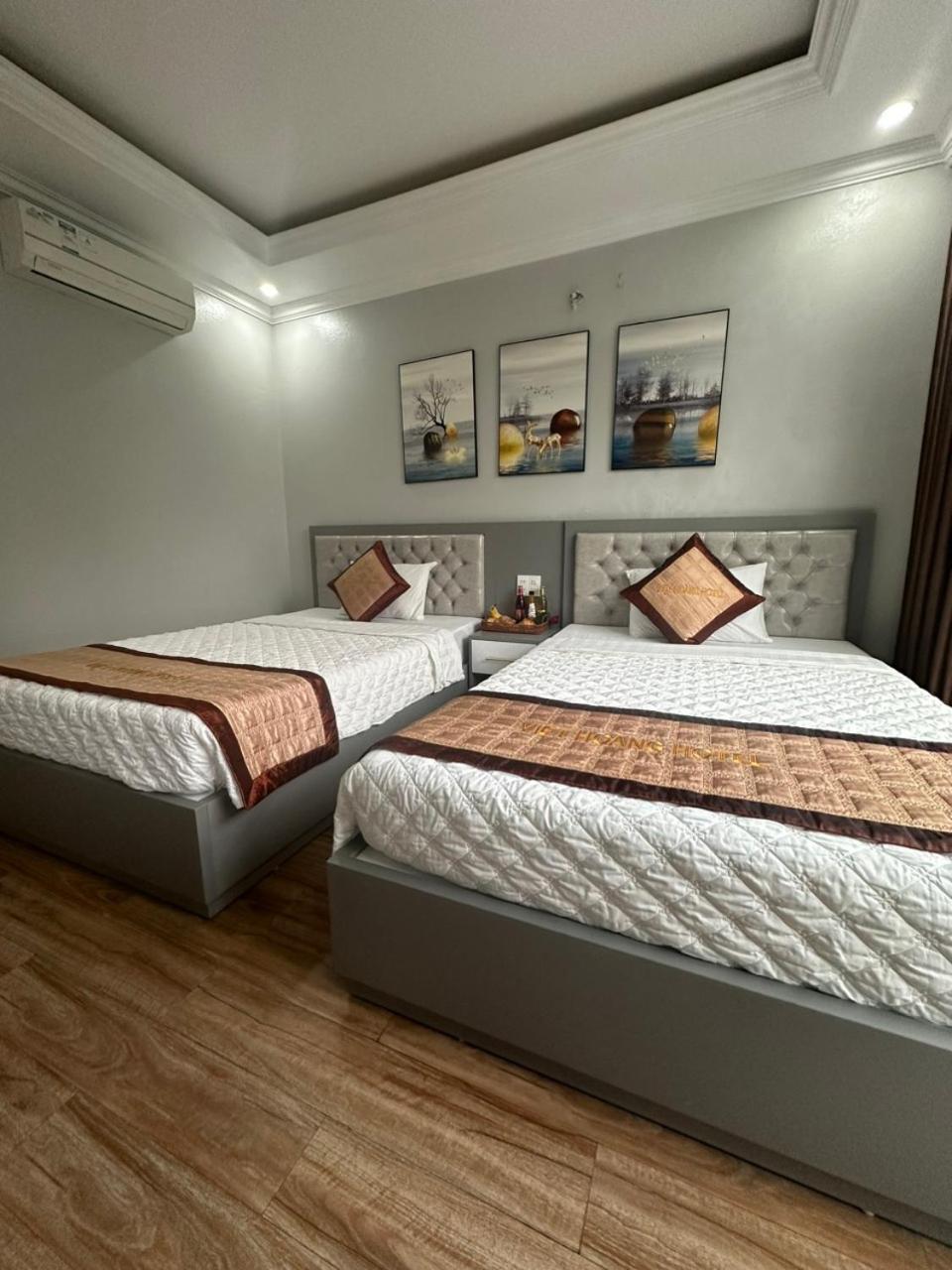 Viet Hoang Hotel ฮาลอง ภายนอก รูปภาพ